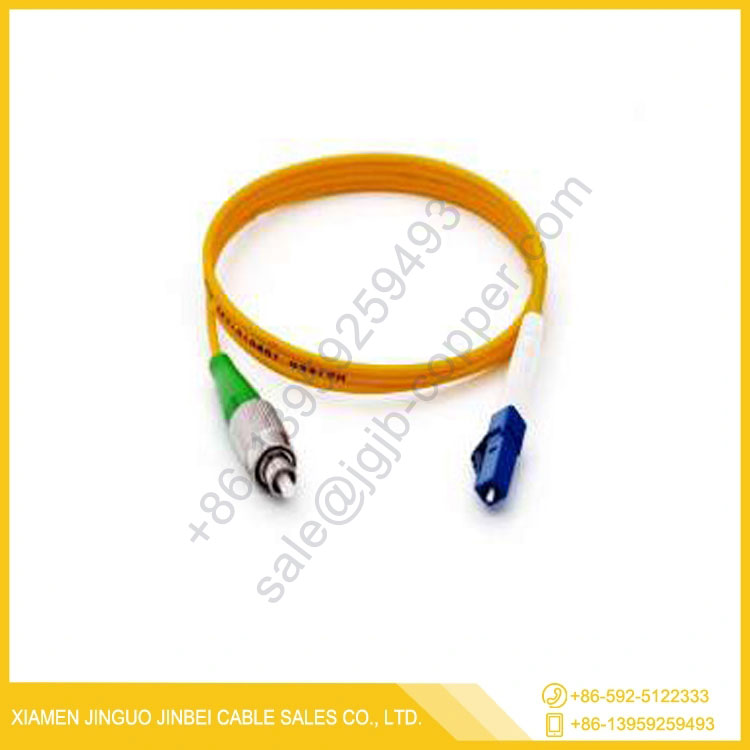 Cable de conexión de fibra